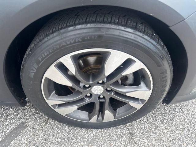 Certified 2018 Buick Regal Essence w/ Sights and Sounds Package AWD/4WD image 9