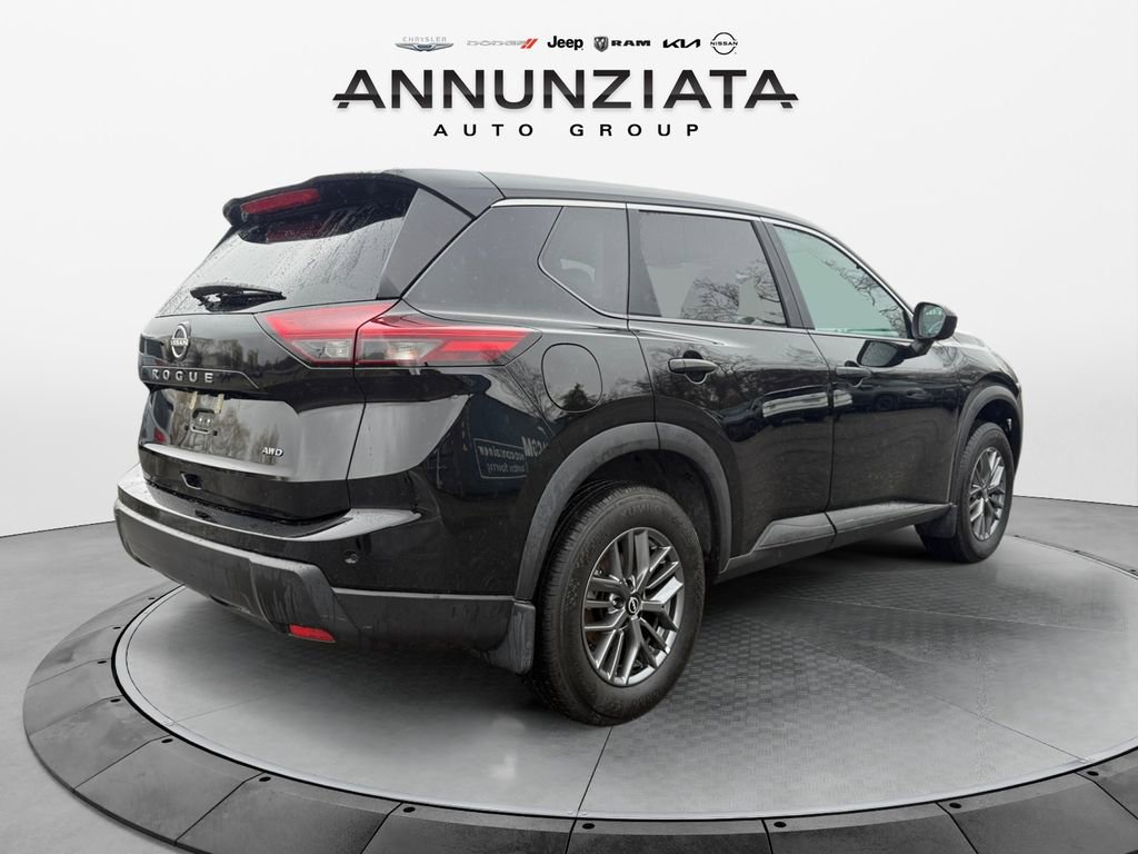 Certified 2025 Nissan Rogue S image 5