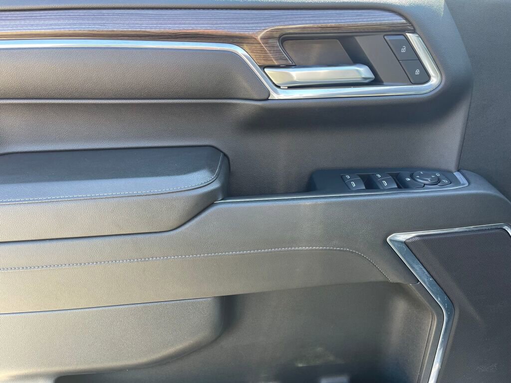 Used 2023 Chevrolet Silverado 1500 RST w/ Z71 Off-Road Package image 6