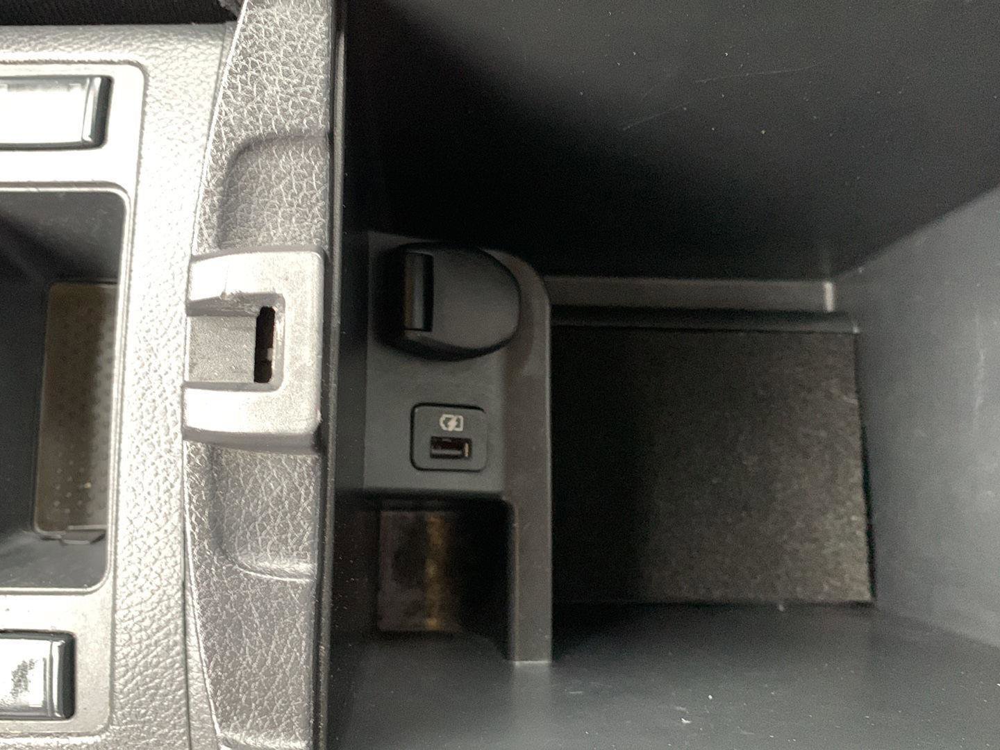 Used 2019 Nissan Rogue SL w/ Premium Package image 19