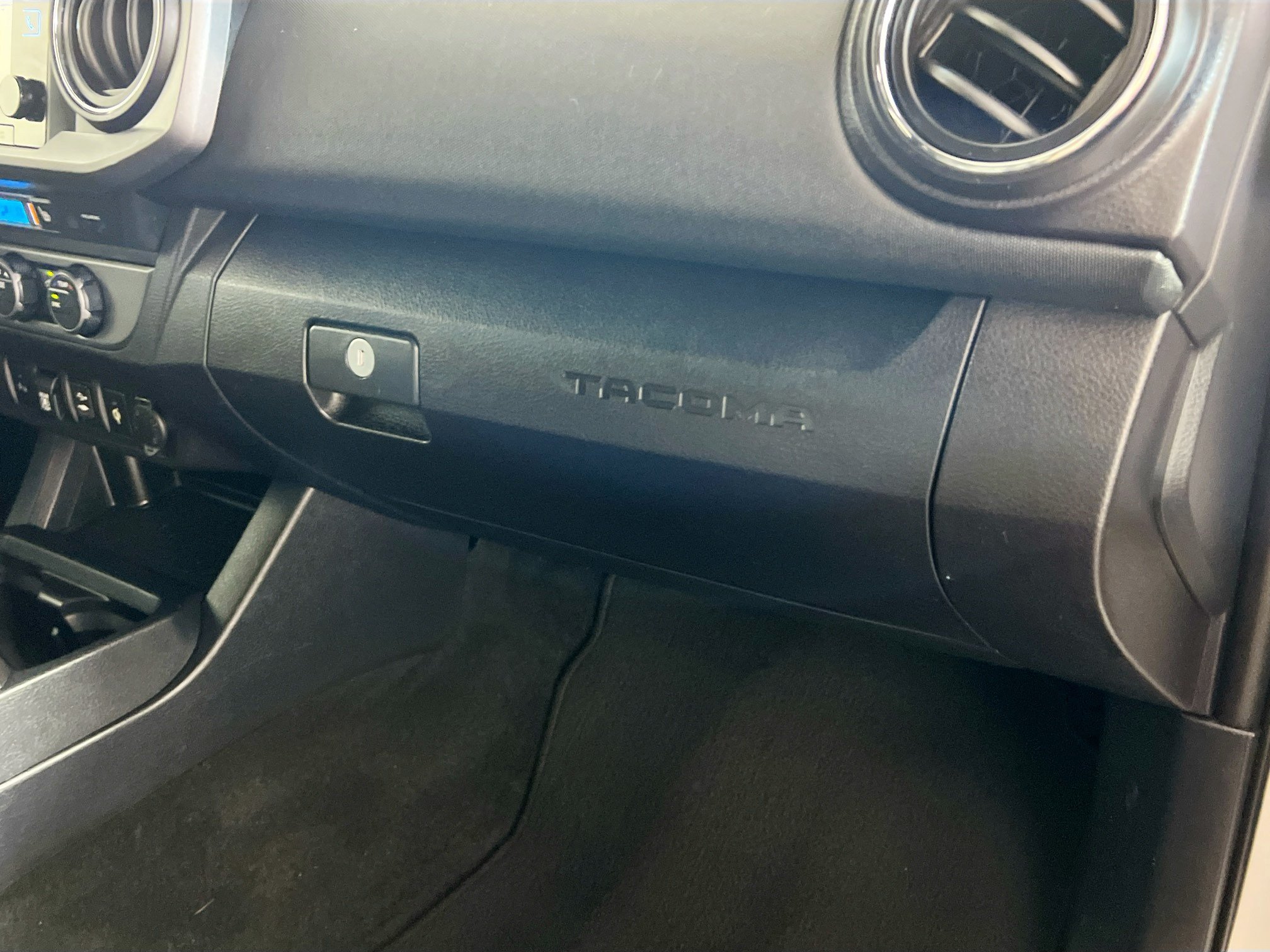 Used 2019 Toyota Tacoma TRD Pro AWD/4WD image 34
