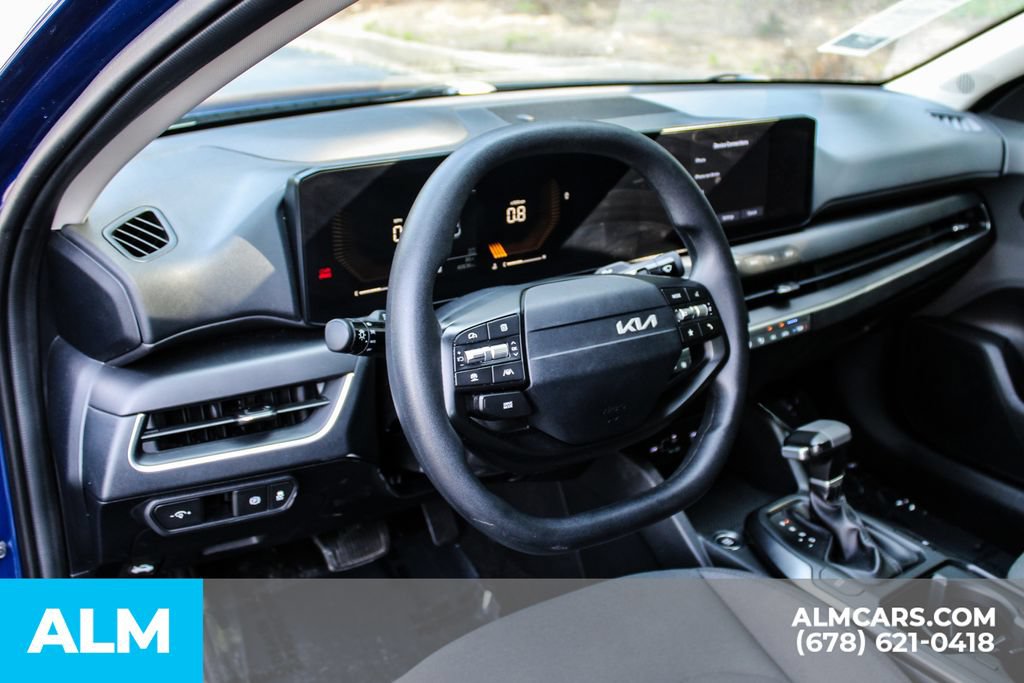 Used 2025 Kia K4 FWD image 30