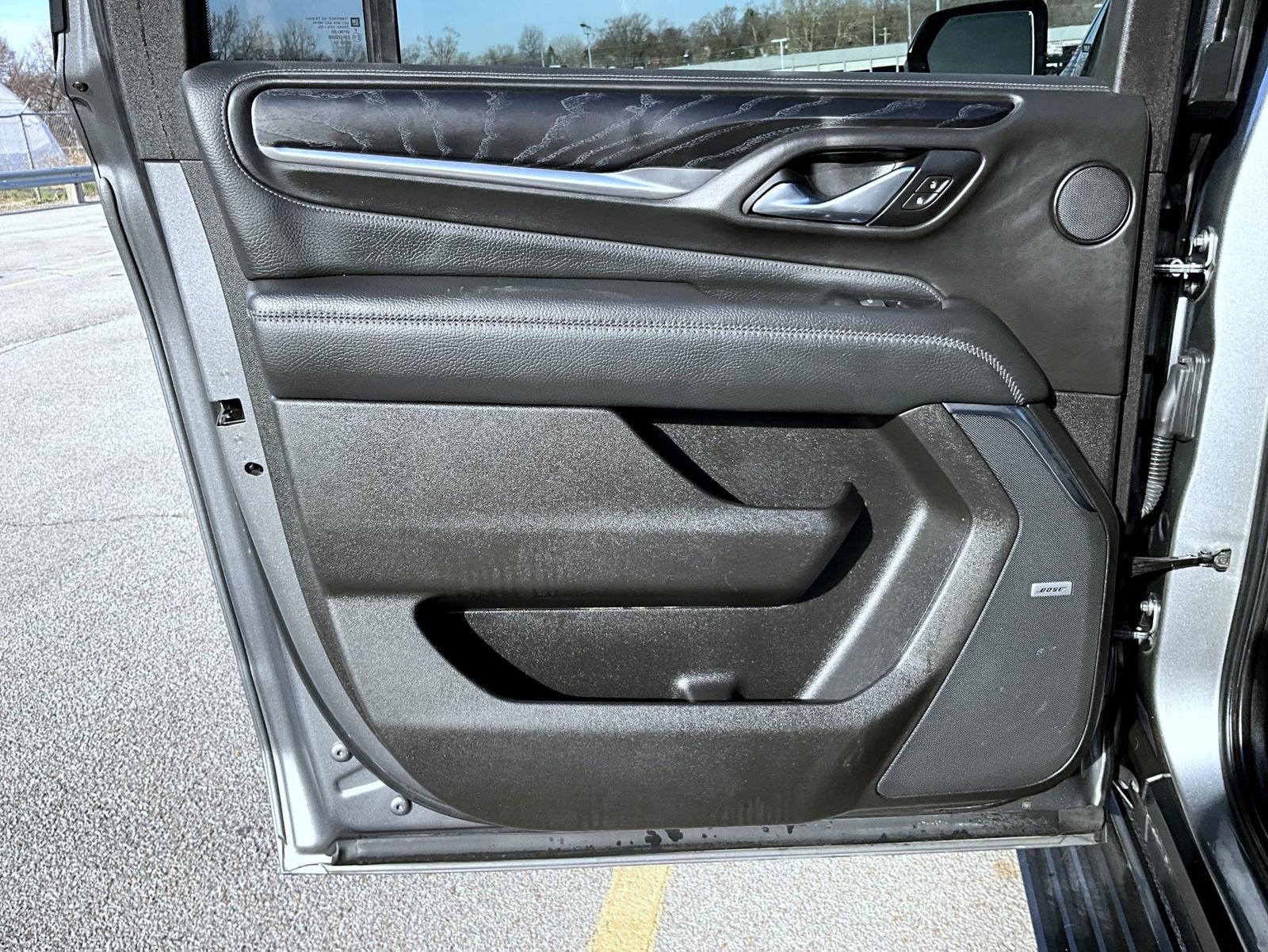 Used 2021 GMC Yukon XL Denali w/ Denali Premium Package image 23