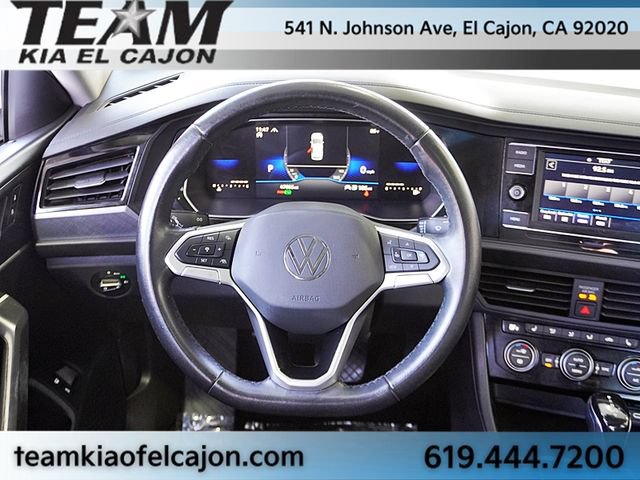 Used 2024 Volkswagen Jetta SE FWD image 20