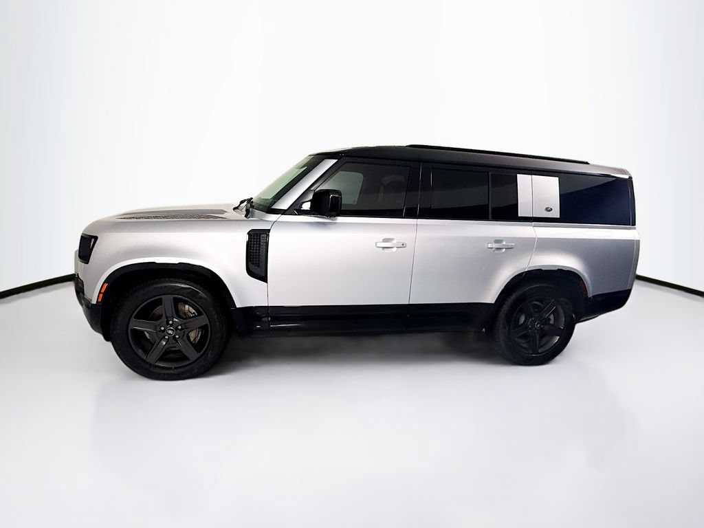 Certified 2023 Land Rover Defender 130 X-Dynamic SE AWD/4WD image 8