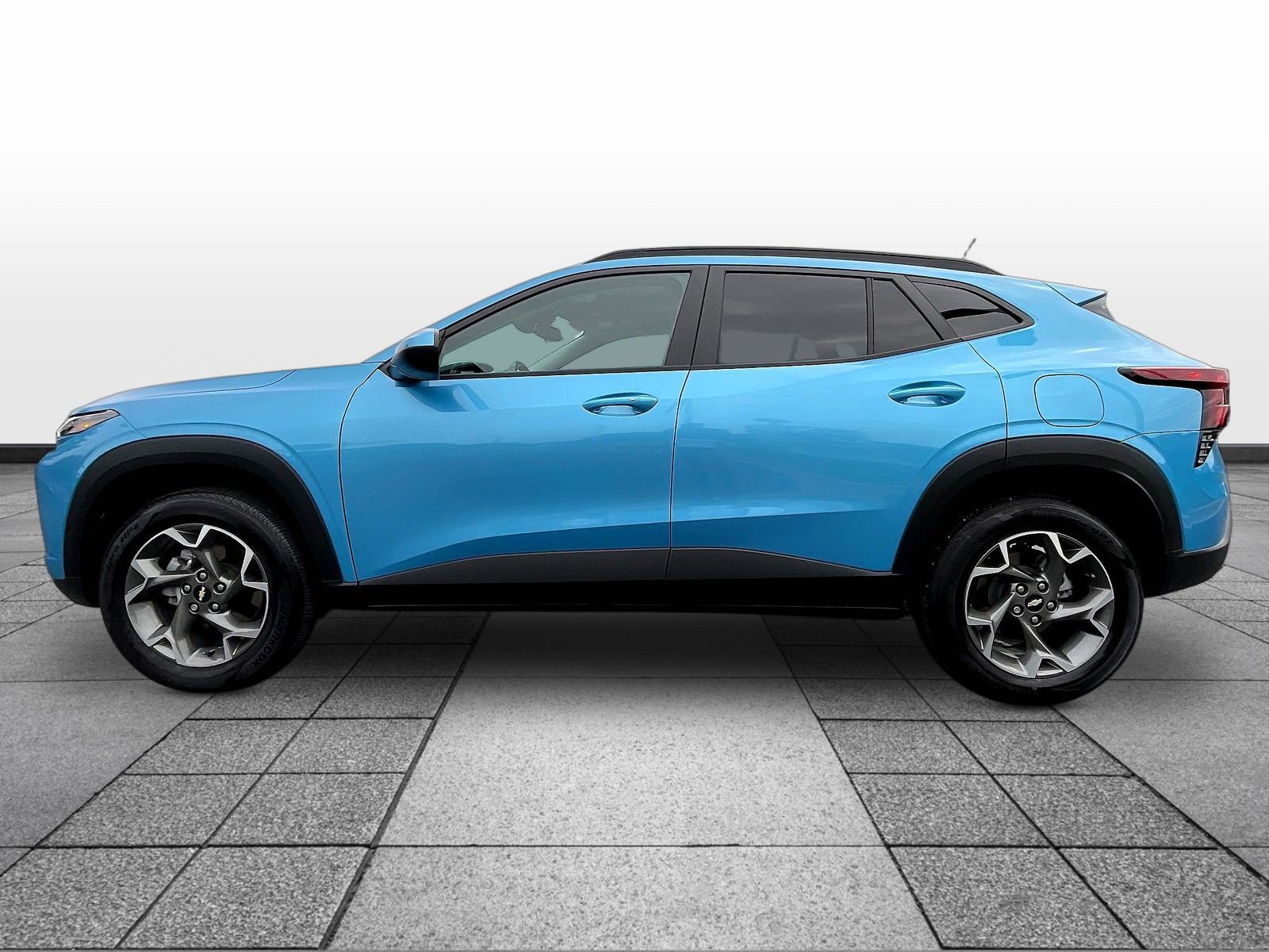 Used 2025 Chevrolet Trax LT w/ Driver Confidence Package FWD image 8