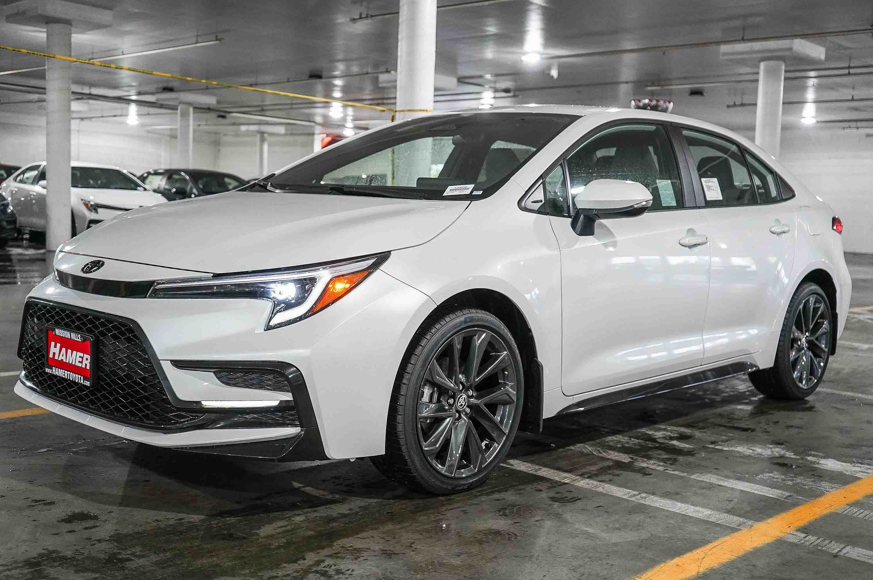 New 2026 Toyota Corolla SE image 3