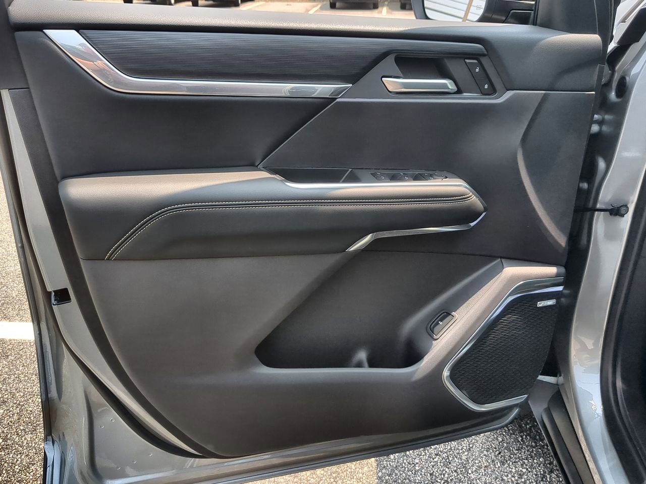 New 2025 GMC Acadia Elevation image 22