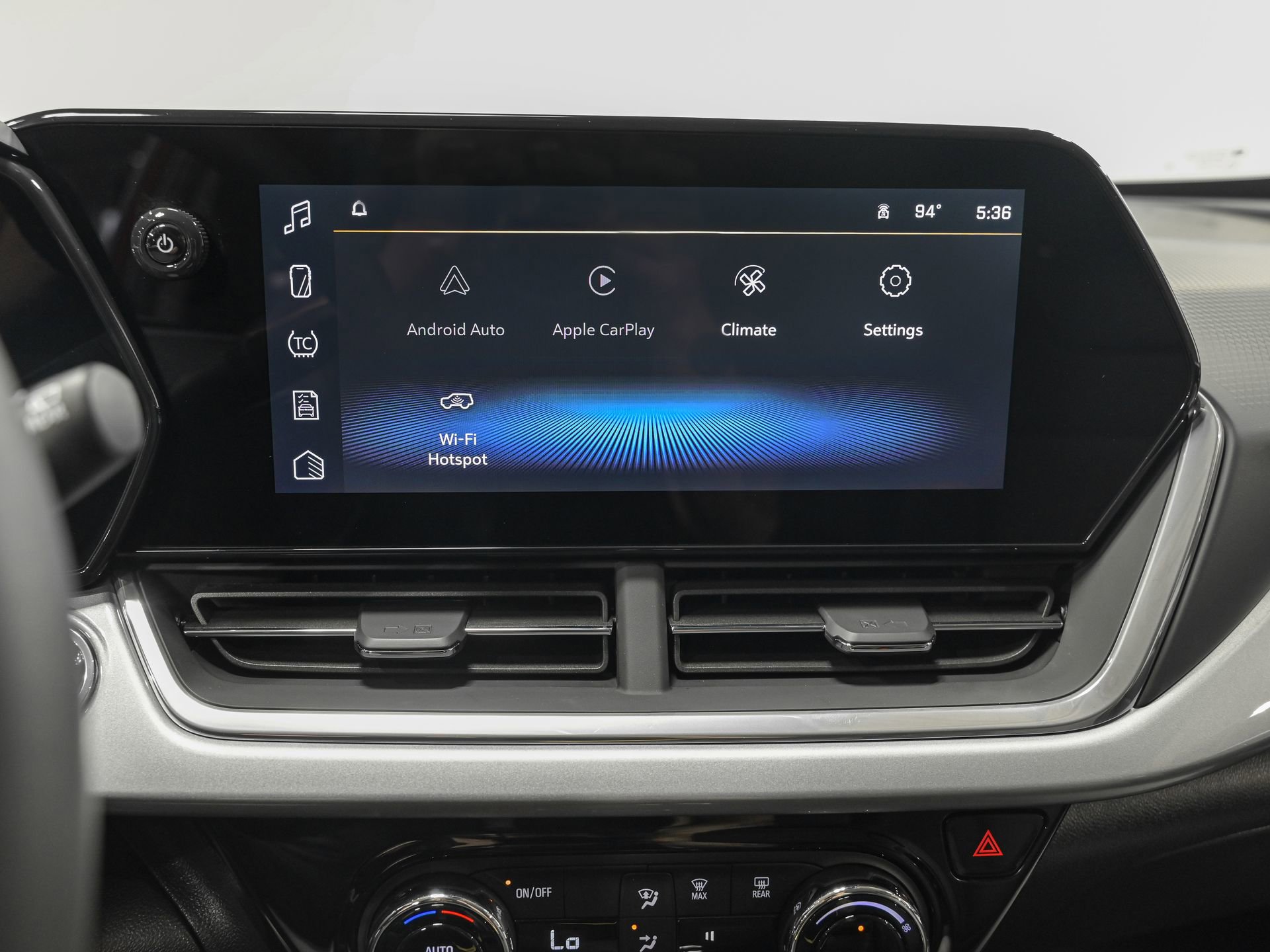 Used 2025 Chevrolet Trax LT w/ LT Convenience Package FWD image 21