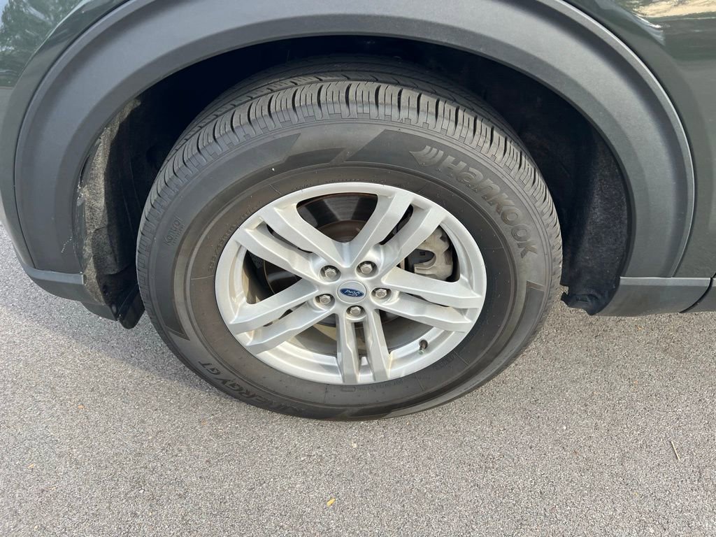 Used 2023 Ford Explorer XLT w/ Equipment Group 202A image 13