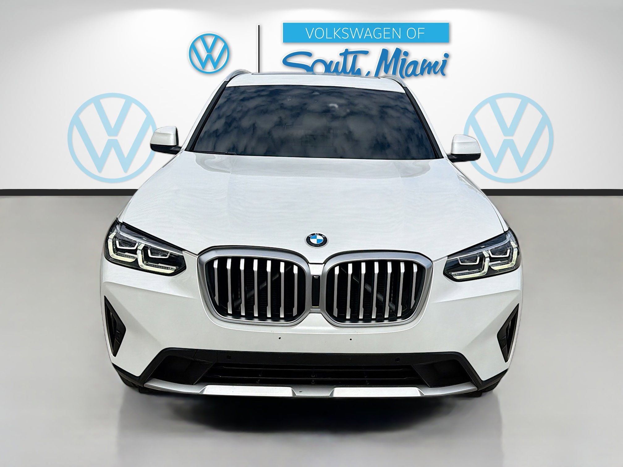 Used 2023 BMW X3 xDrive30i w/ Convenience Package image 2