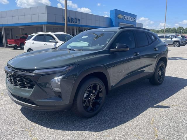 New 2026 Chevrolet Trax LT w/ Driver Confidence Package FWD image 7