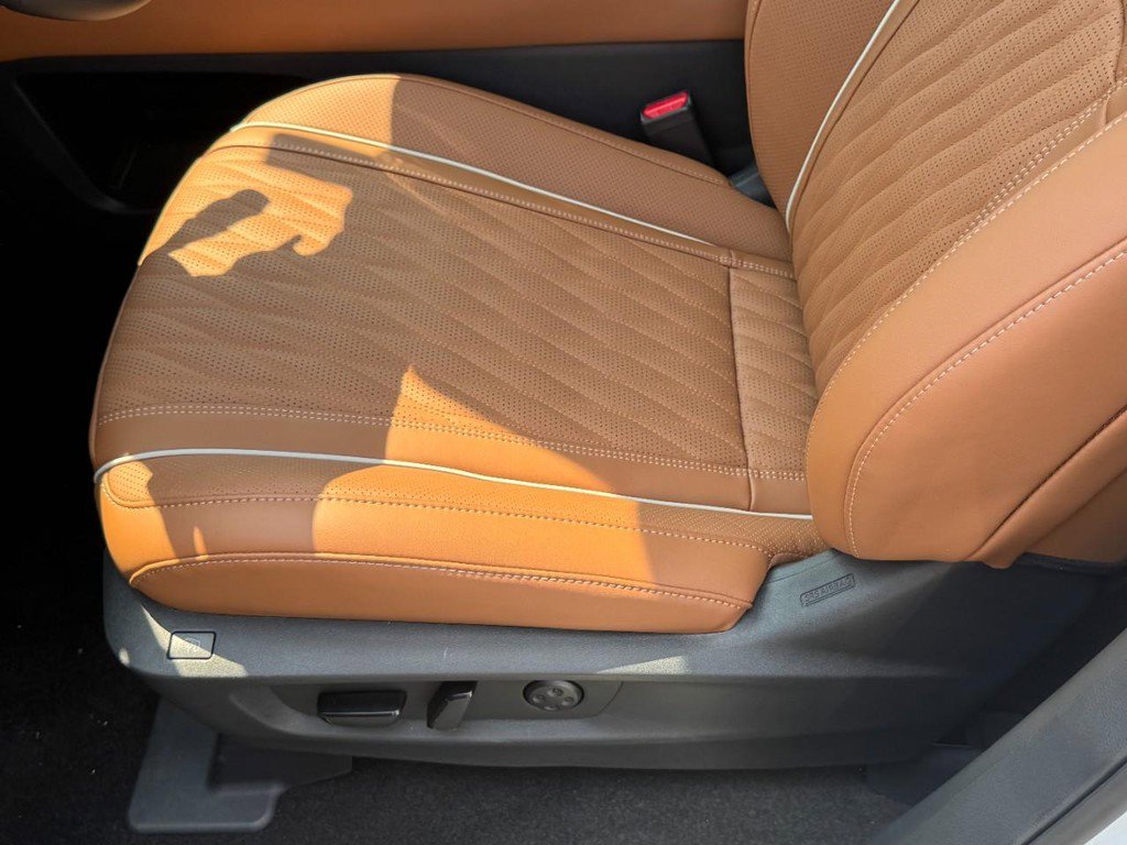 New 2026 INFINITI QX60 Autograph w/ Dark Cargo Package image 18