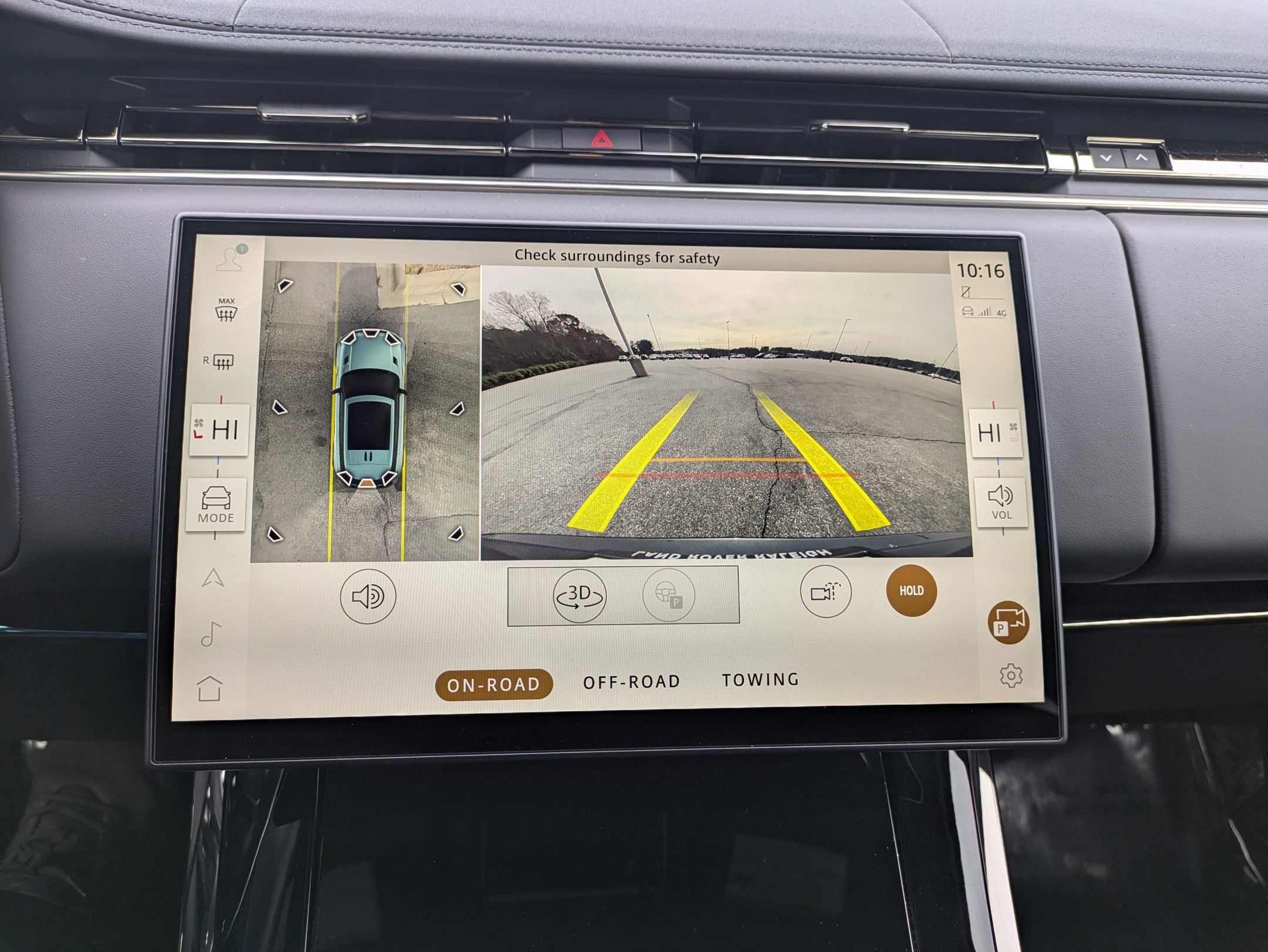 Used 2025 Land Rover Range Rover Sport SE image 15