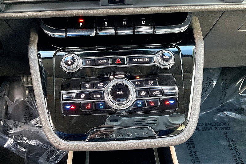 Used 2021 Lincoln Corsair AWD w/ Equipment Group 101A image 15