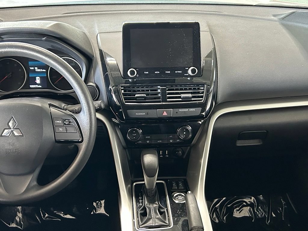 Used 2023 Mitsubishi Eclipse Cross LE AWD/4WD image 10