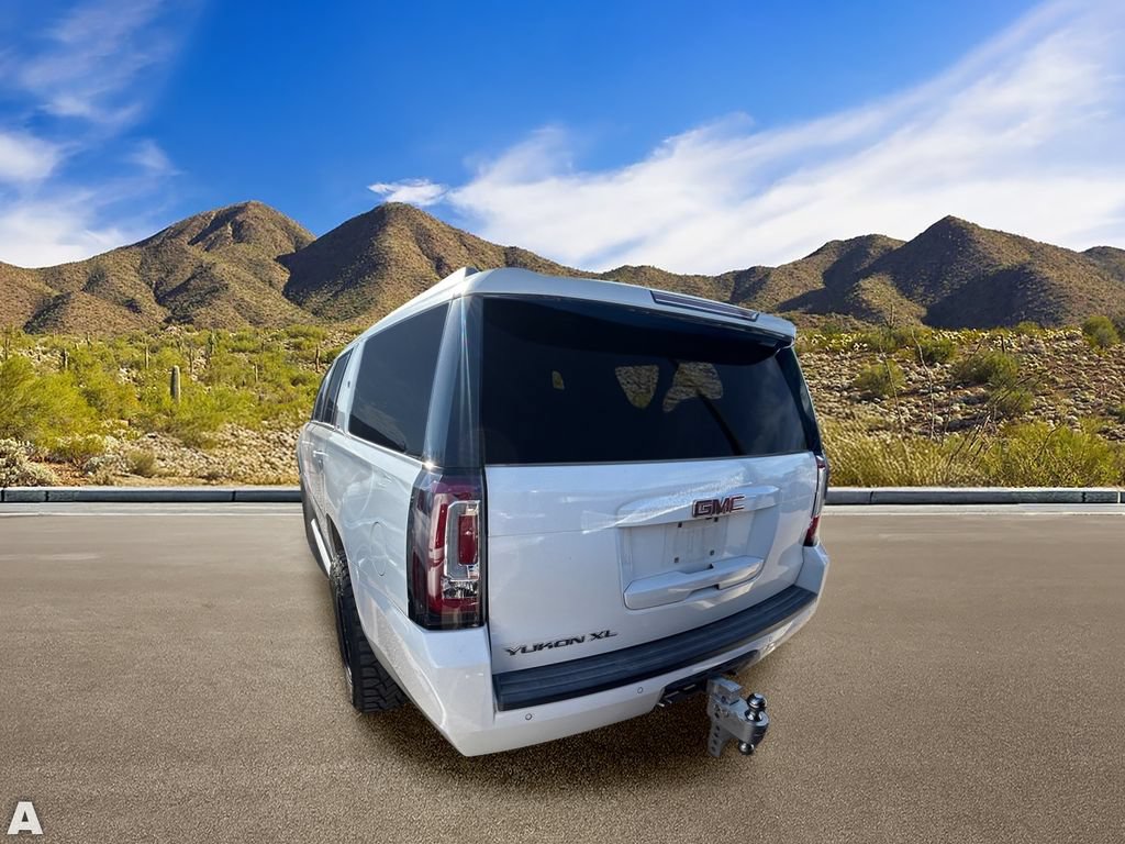 Used 2017 GMC Yukon XL SLT AWD/4WD image 3