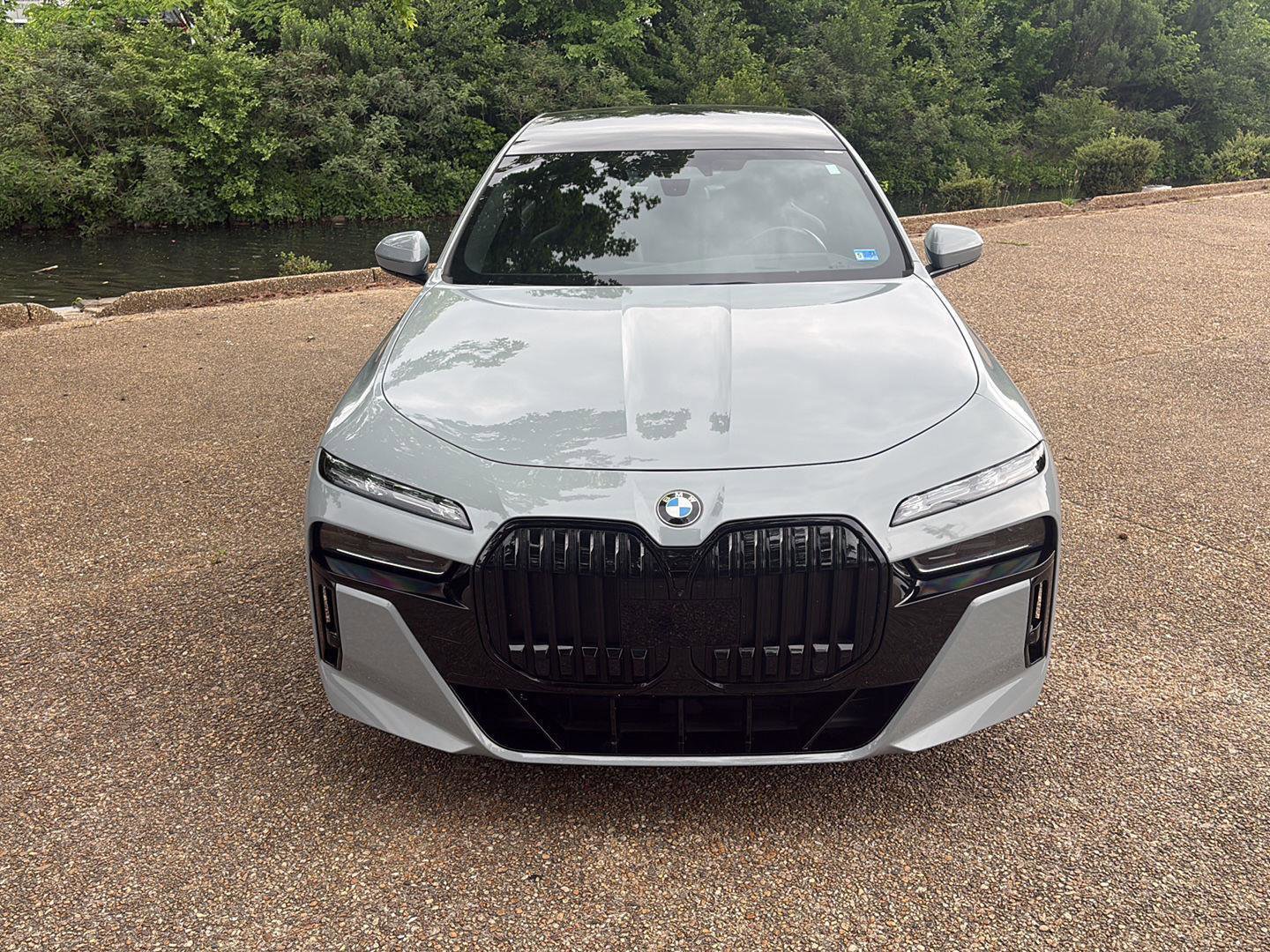 Used 2023 BMW 760i xDrive w/ Executive Package AWD/4WD image 14