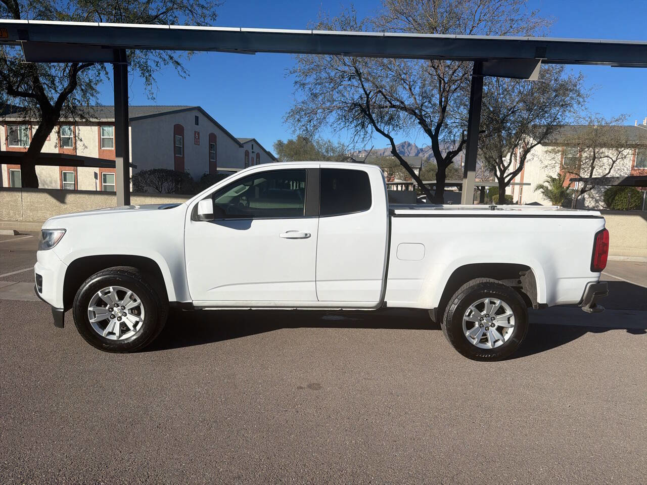 Used 2020 Chevrolet Colorado LT w/ Safety Package image 5
