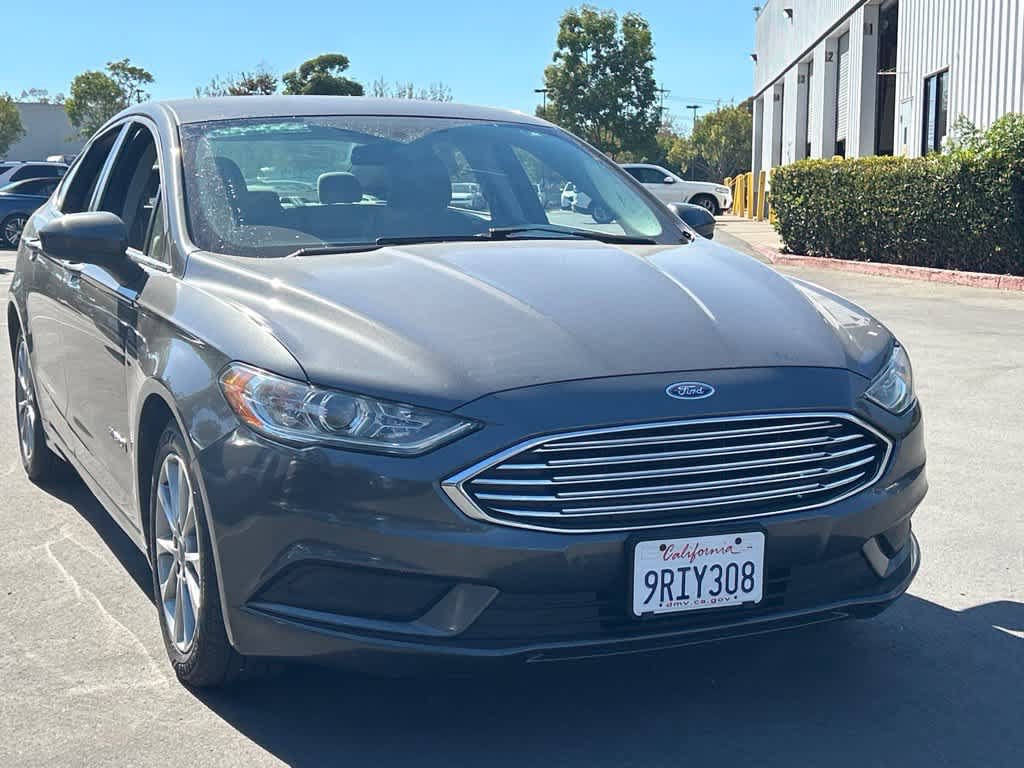 Used 2017 Ford Fusion S FWD image 5