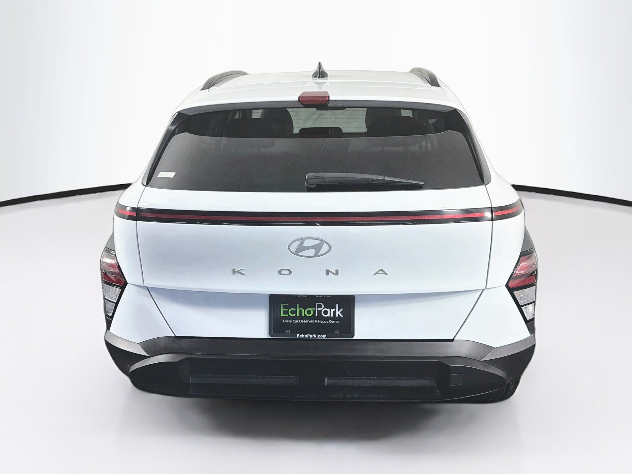 Used 2025 Hyundai Kona SEL FWD image 7