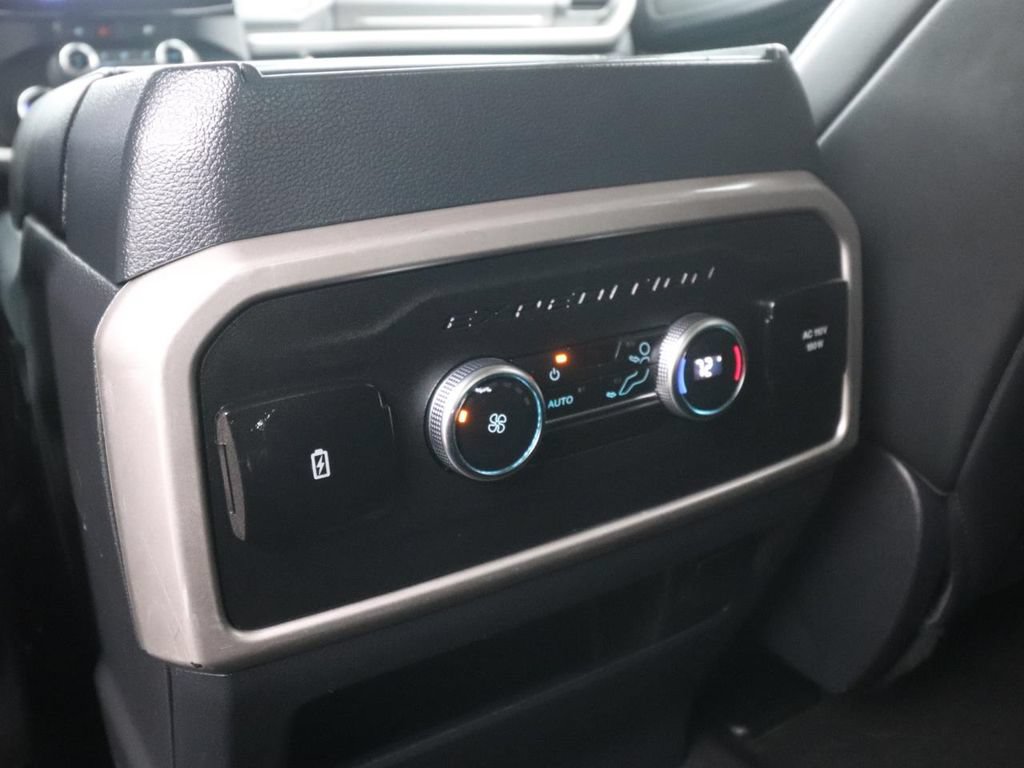 Certified 2024 Ford Expedition XLT RWD image 12