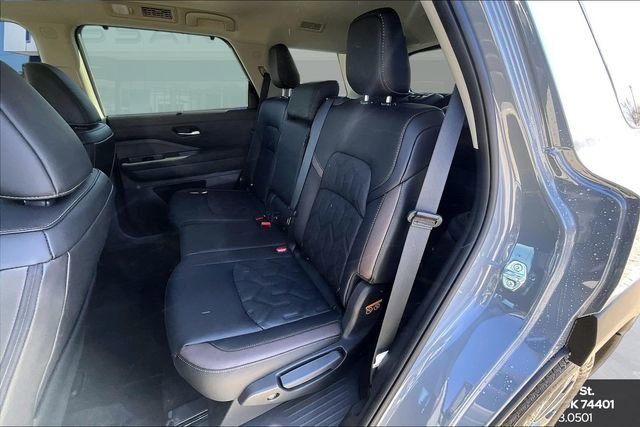 New 2026 Nissan Pathfinder Platinum image 10