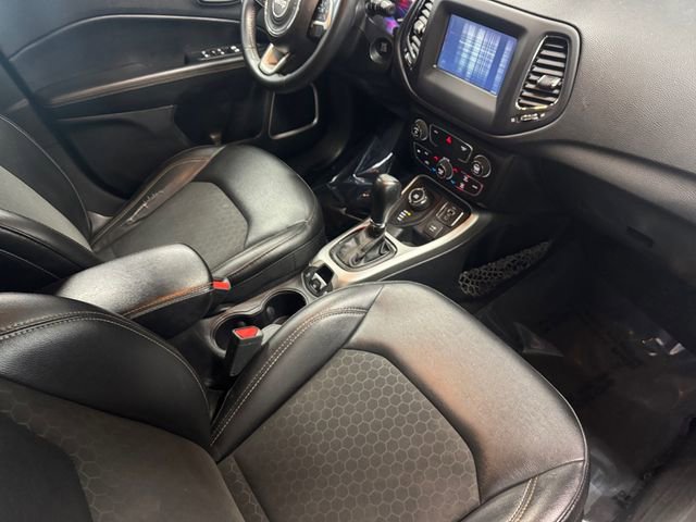 Used 2019 Jeep Compass Latitude AWD/4WD image 4