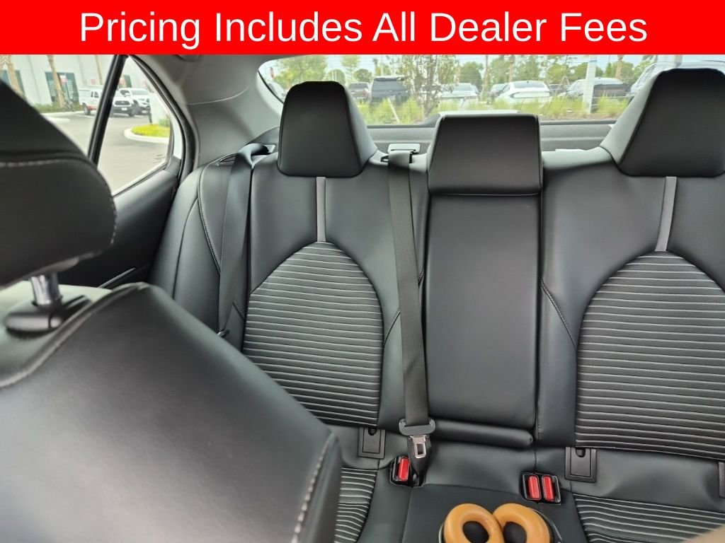 Used 2021 Toyota Camry SE FWD image 10