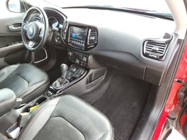 Used 2019 Jeep Compass Limited image 38