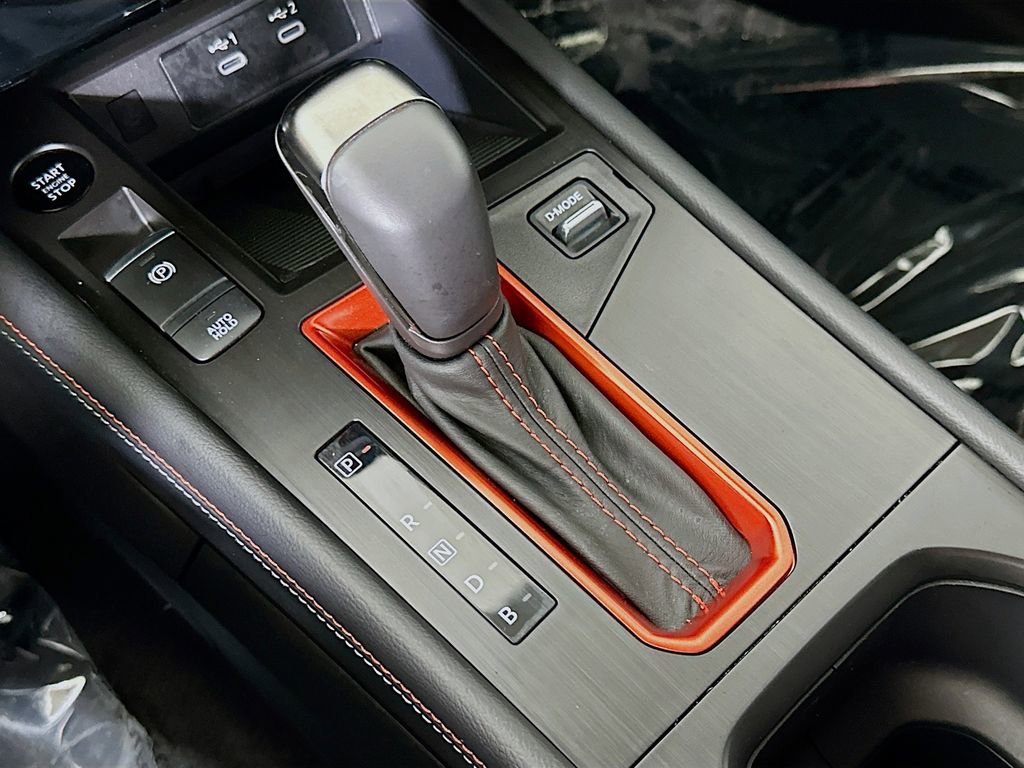 Used 2025 Nissan Kicks SR image 31