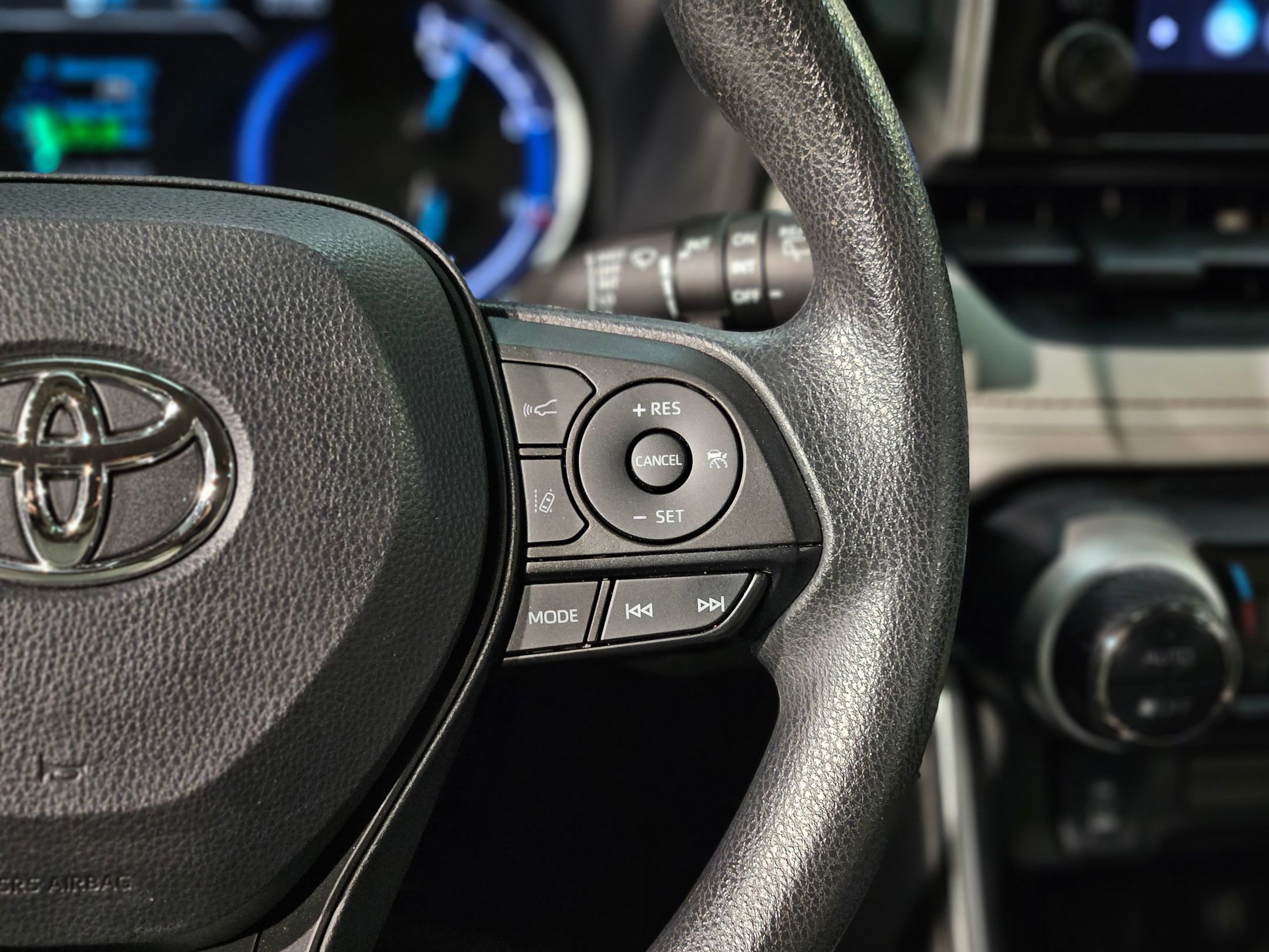 Used 2023 Toyota RAV4 XLE image 29