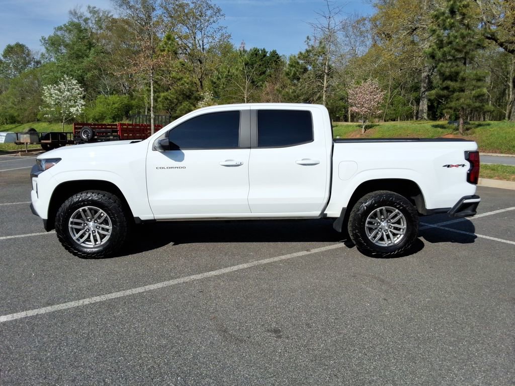 Certified 2024 Chevrolet Colorado LT w/ LT Convenience Package II image 8