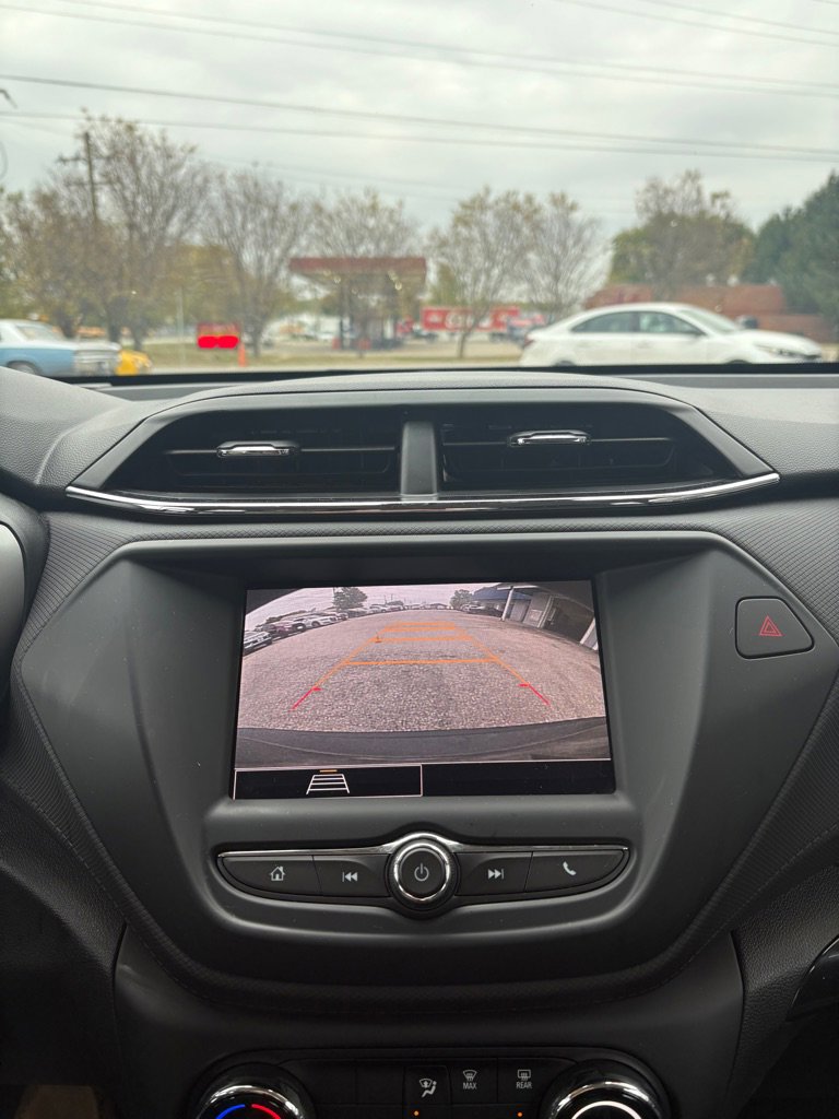 Used 2021 Chevrolet TrailBlazer LS image 18