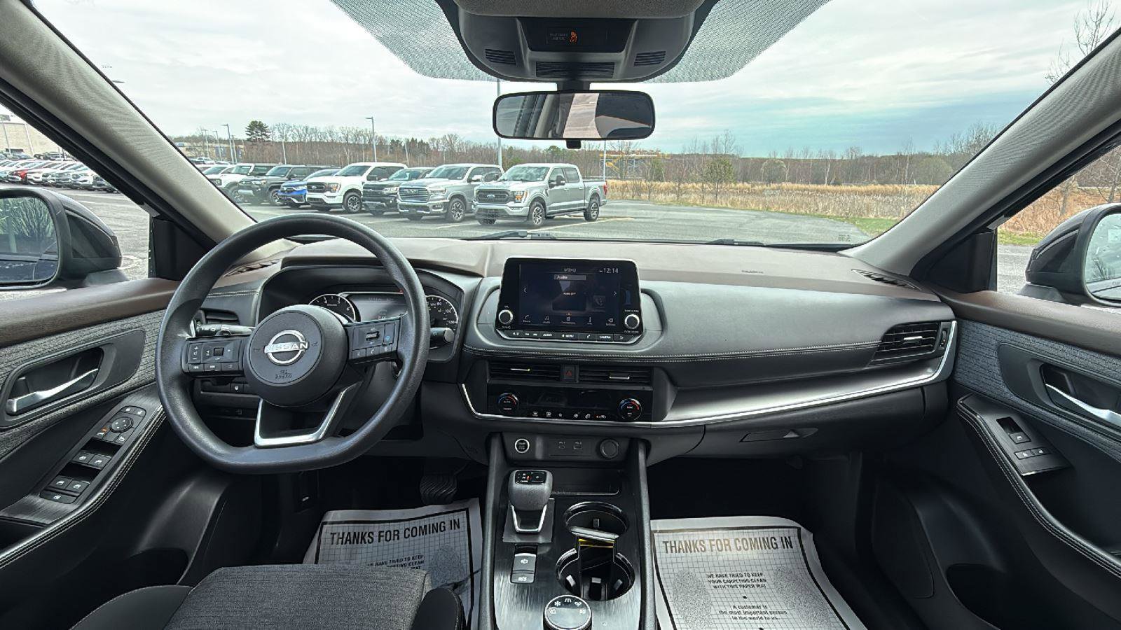 Used 2023 Nissan Rogue SV image 25