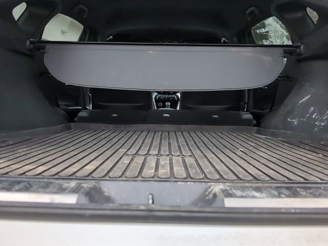 Used 2021 Toyota Venza Limited image 30