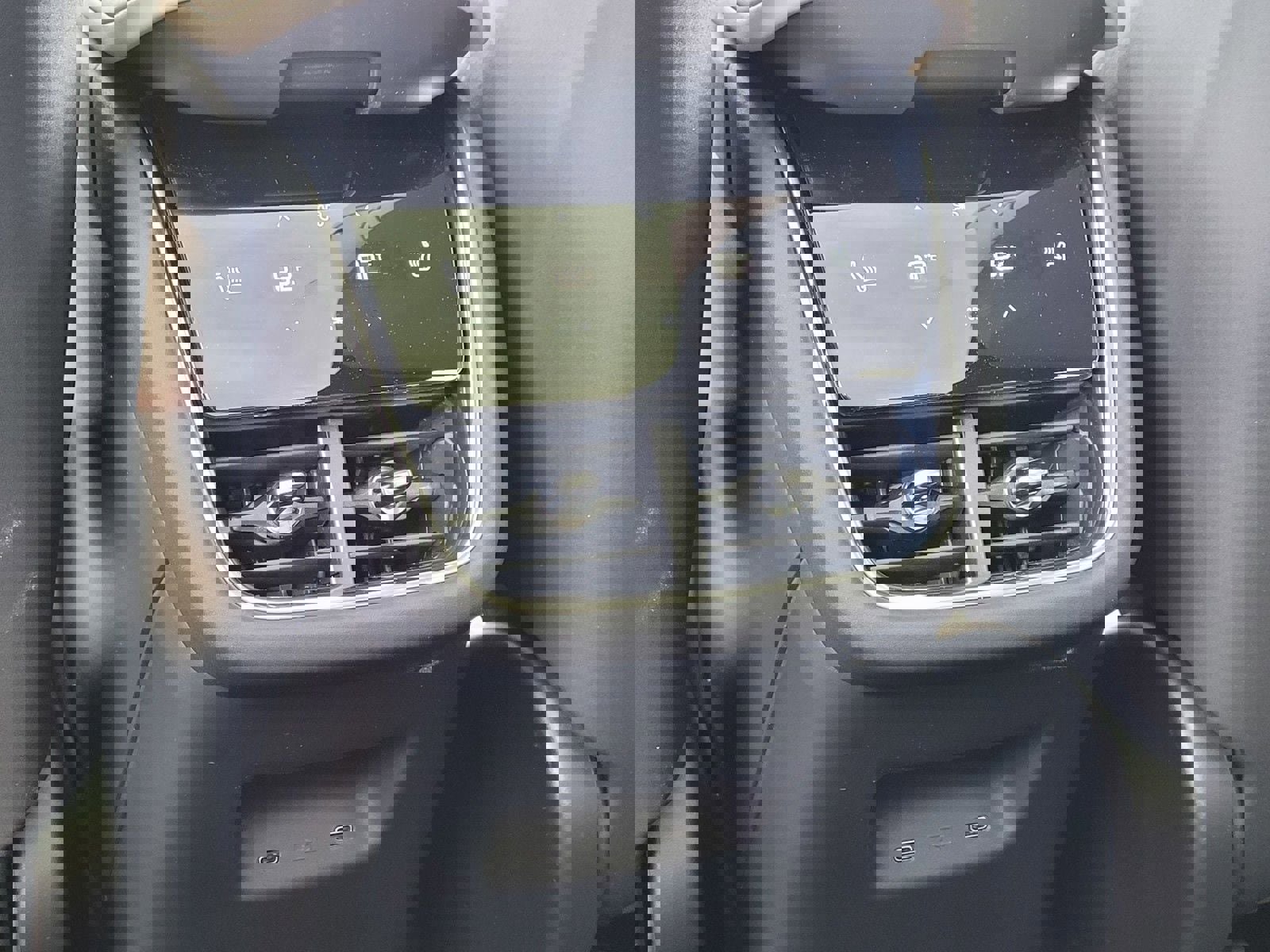 New 2026 Volvo EX90 Plus image 13