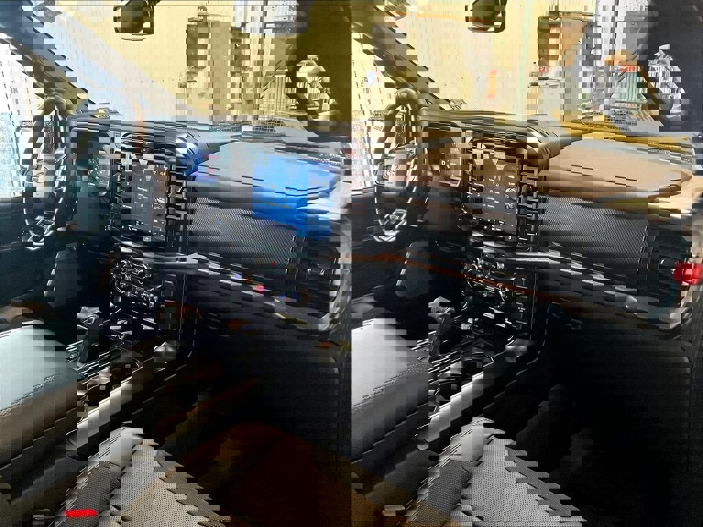 Used 2025 Ford F150 Raptor image 14