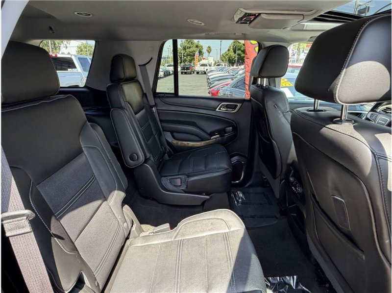 Used 2016 GMC Yukon Denali w/ Open Road Package AWD/4WD image 30