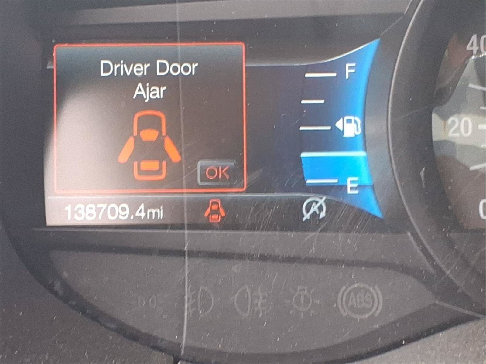 Used 2019 Ford Edge Titanium w/ Equipment Group 301A FWD image 18