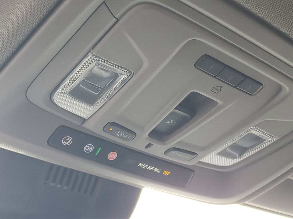 Used 2025 Chevrolet Silverado 2500 LTZ w/ LTZ Convenience Package image 22