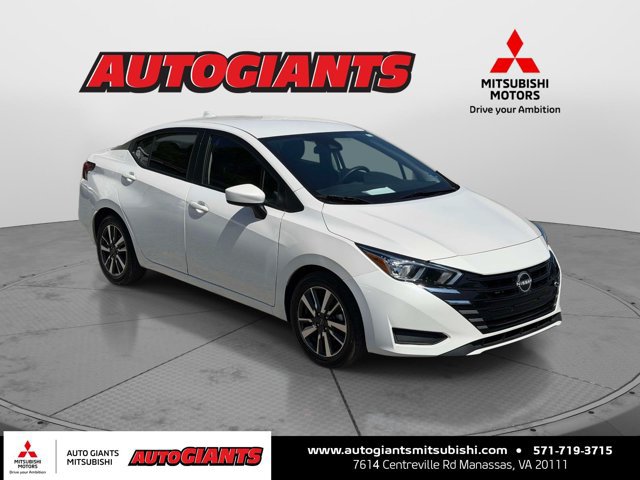 Used 2024 Nissan Versa SV FWD image 1