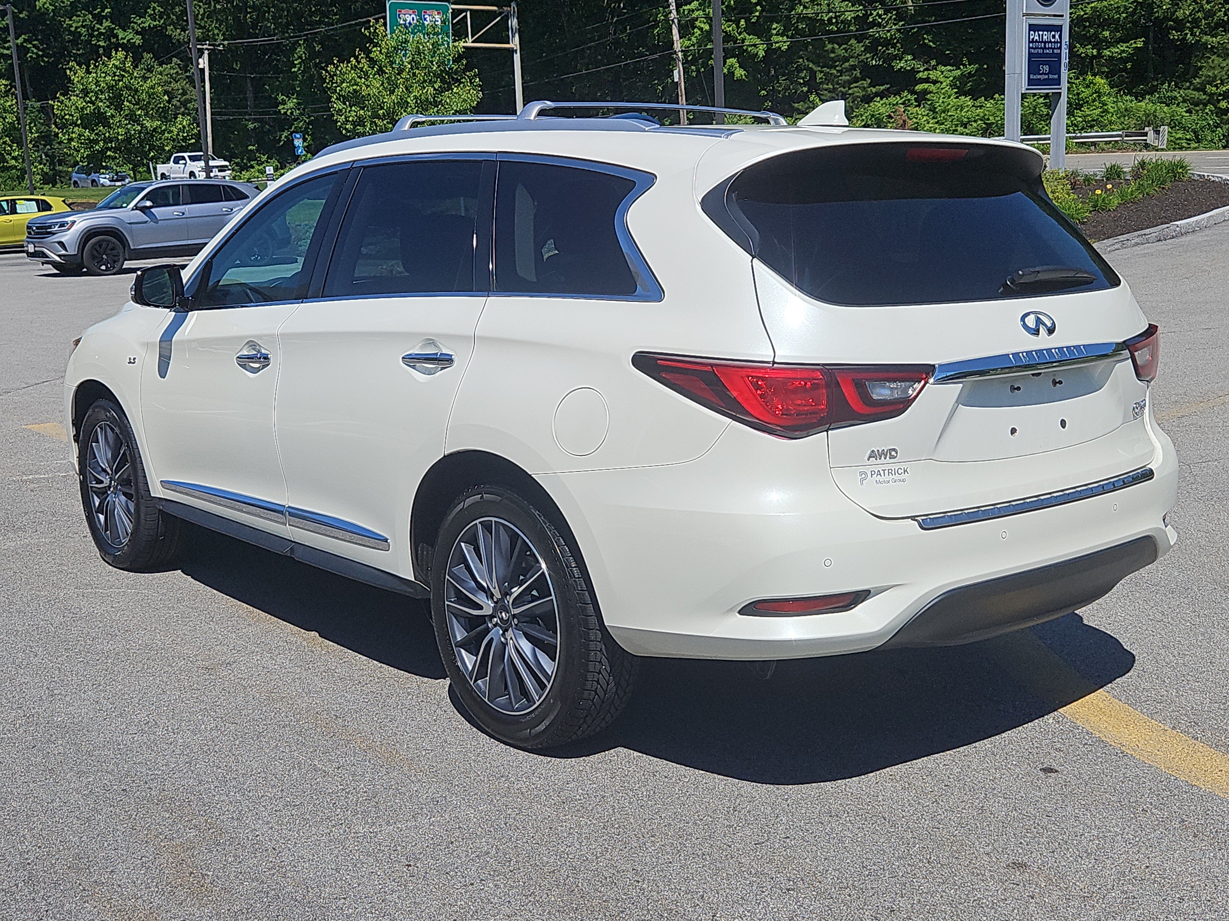 Used 2019 INFINITI QX60 Luxe w/ Sensory Package AWD/4WD image 29