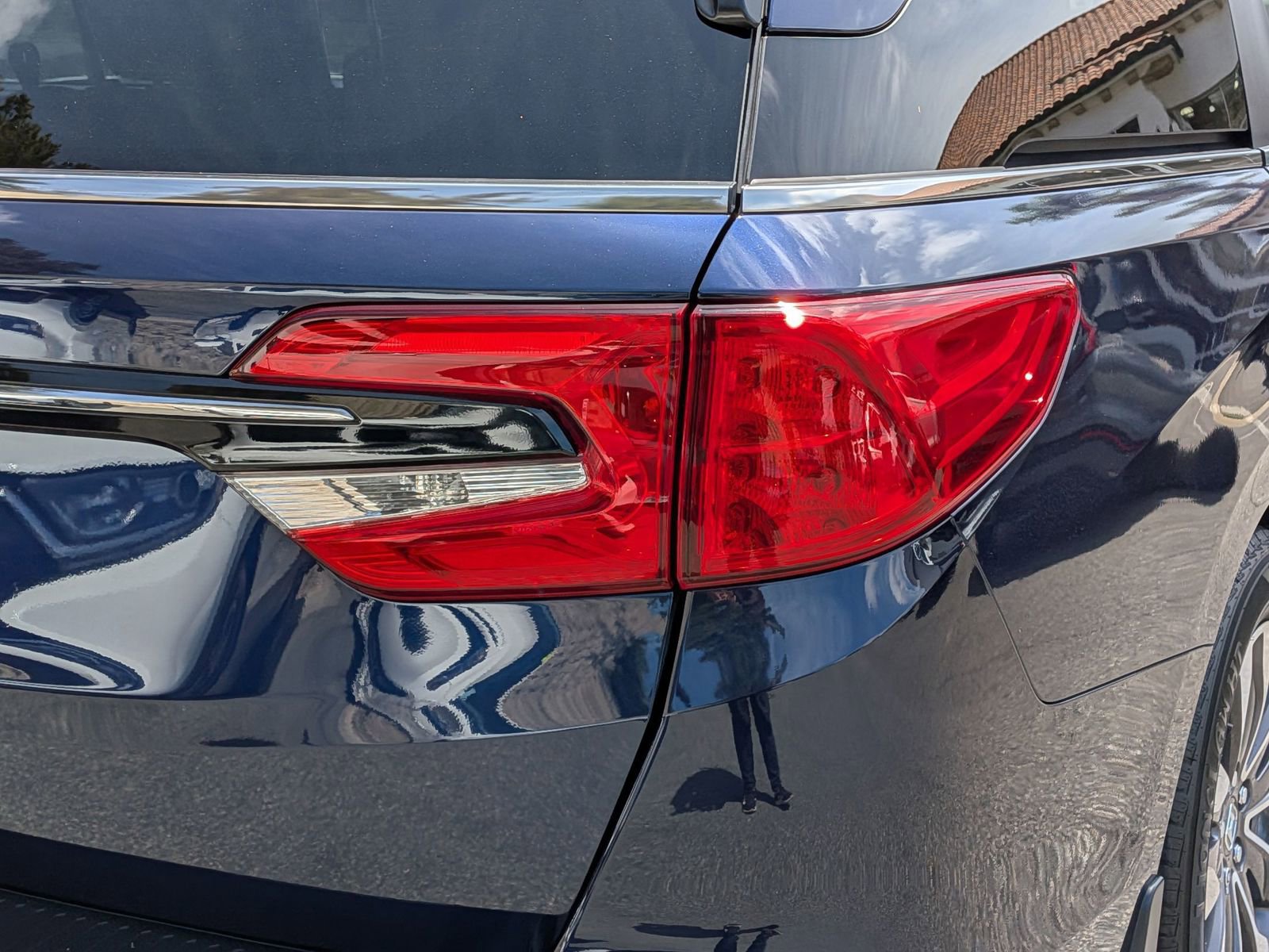 Used 2023 Honda Odyssey EX-L image 9