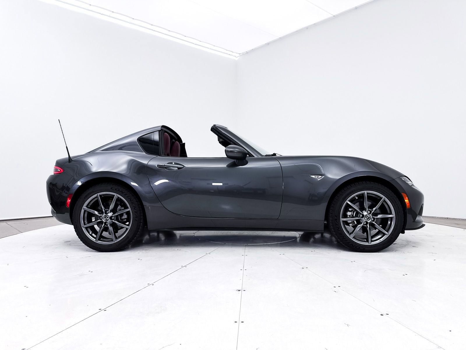 Used 2020 MAZDA MX-5 Miata RF Grand Touring image 36