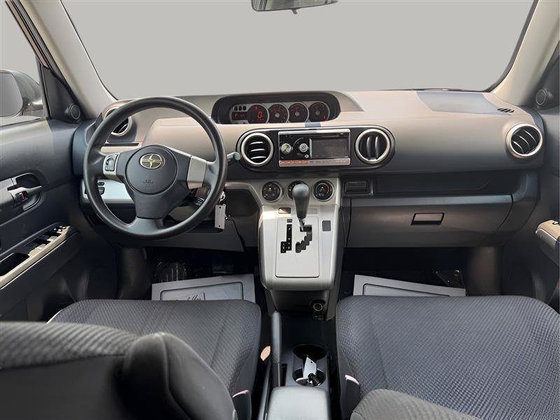 Used 2010 Scion xB FWD image 29