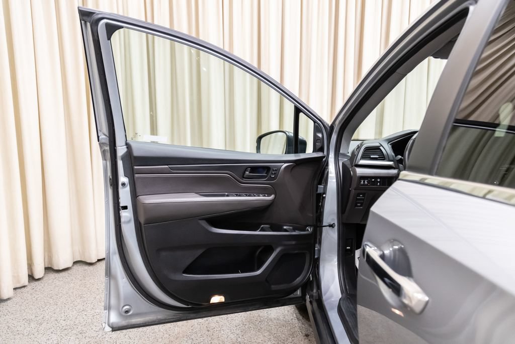 Used 2024 Honda Odyssey EX-L image 8