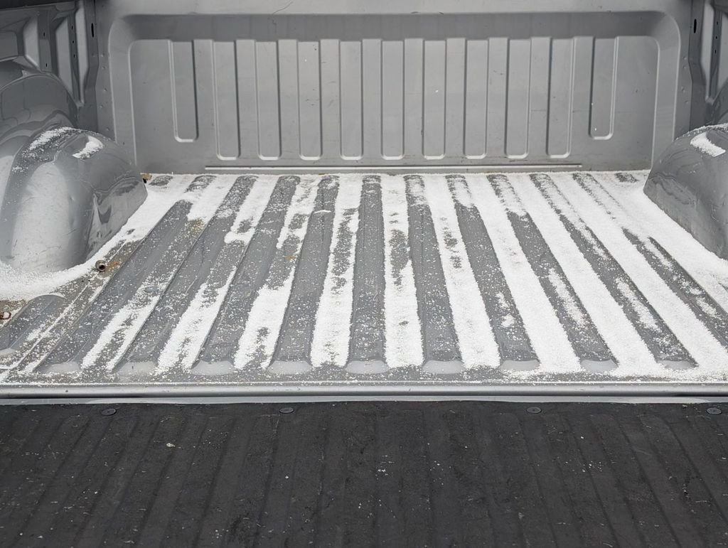 Used 2019 RAM 1500 Laramie AWD/4WD image 22