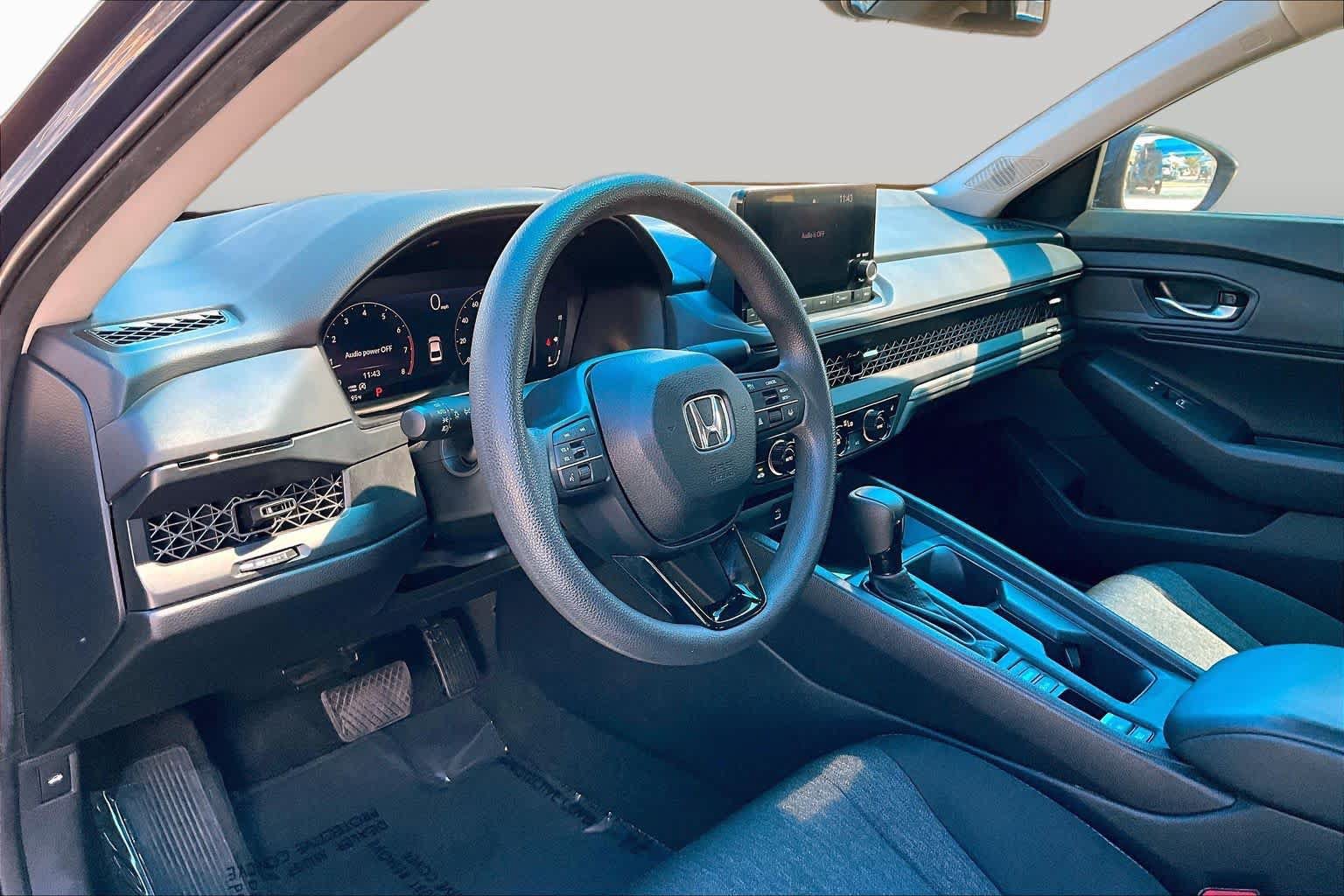 Used 2023 Honda Accord EX image 18