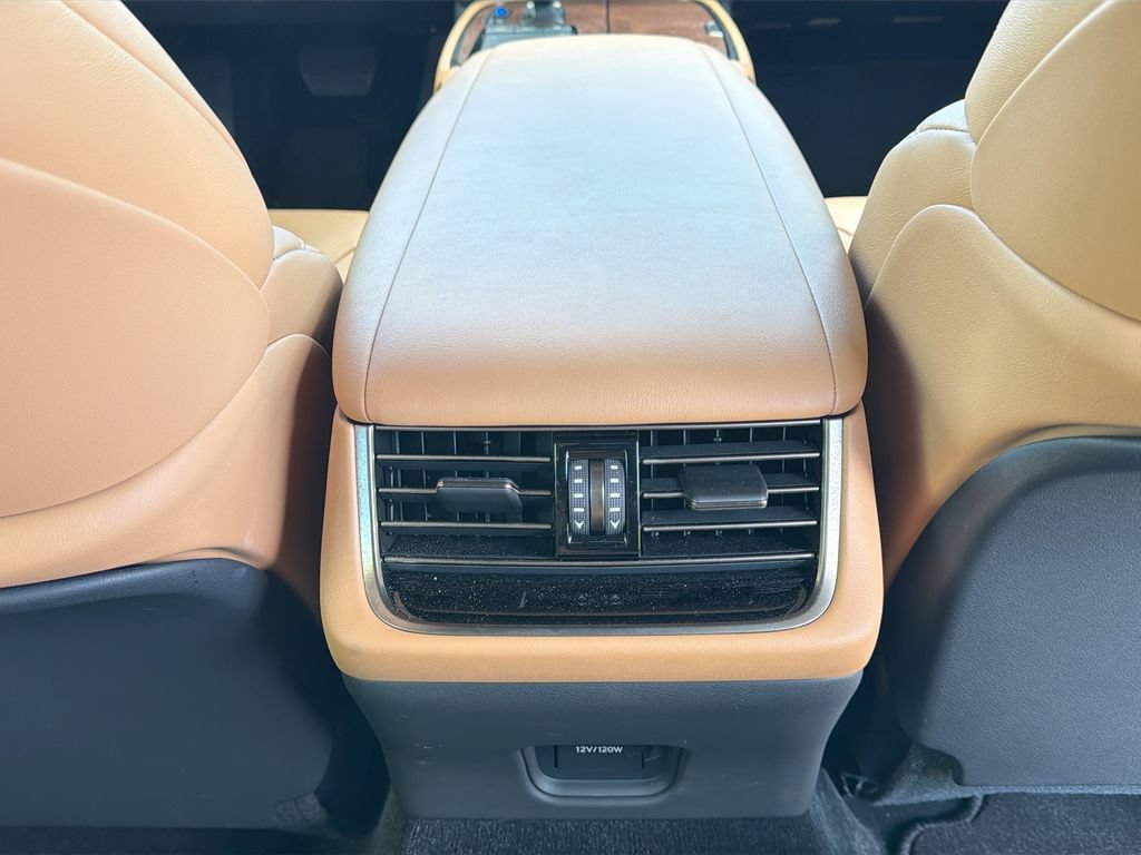 Certified 2022 Lexus LS 500 w/ Accessory Package (Z1) RWD image 18